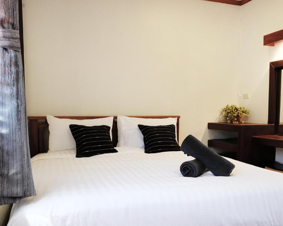 The Sky Hometel Koh Tao Exterior photo